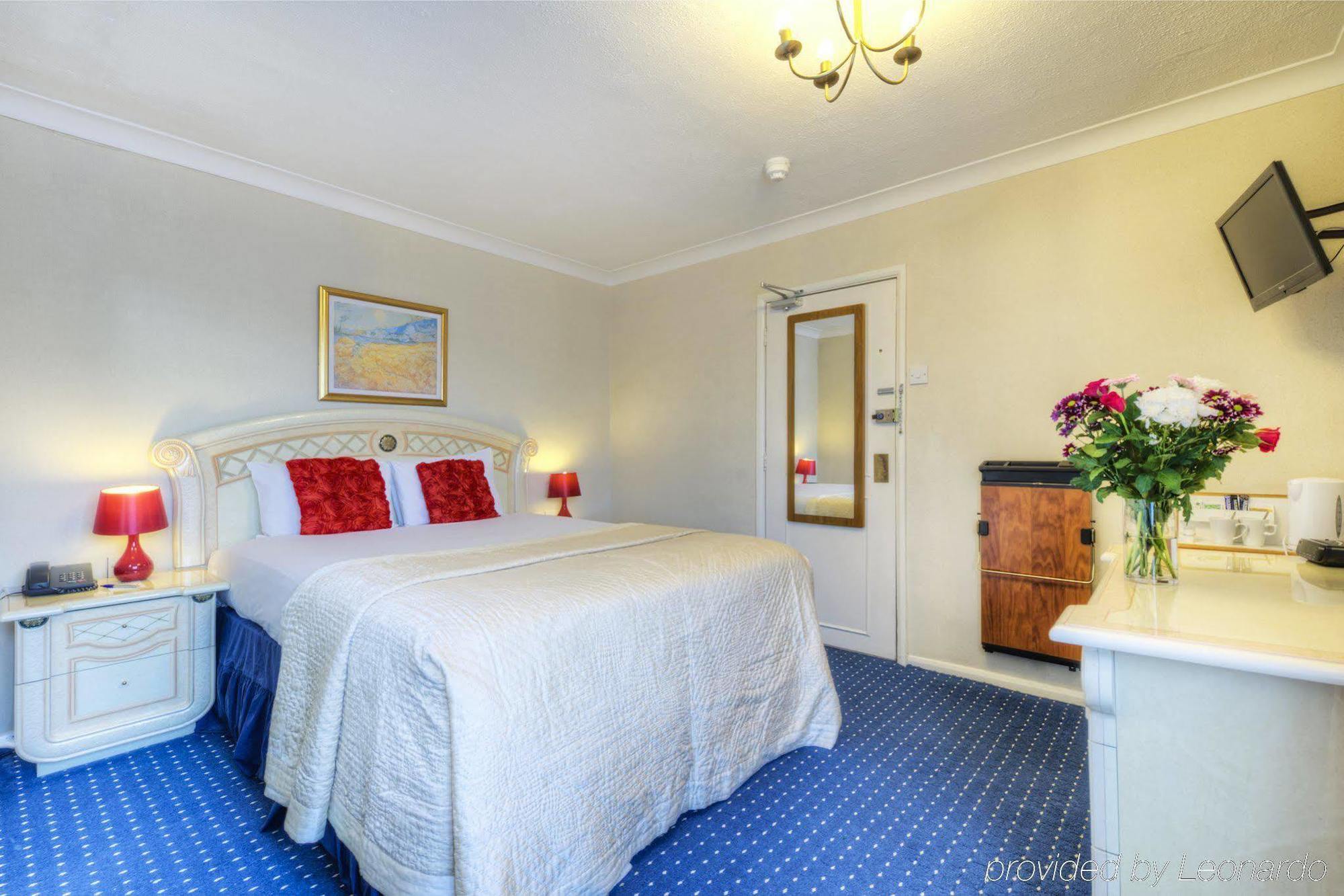 Flexistay Reading West Aparthotel - With Communal Kitchen Use Esterno foto
