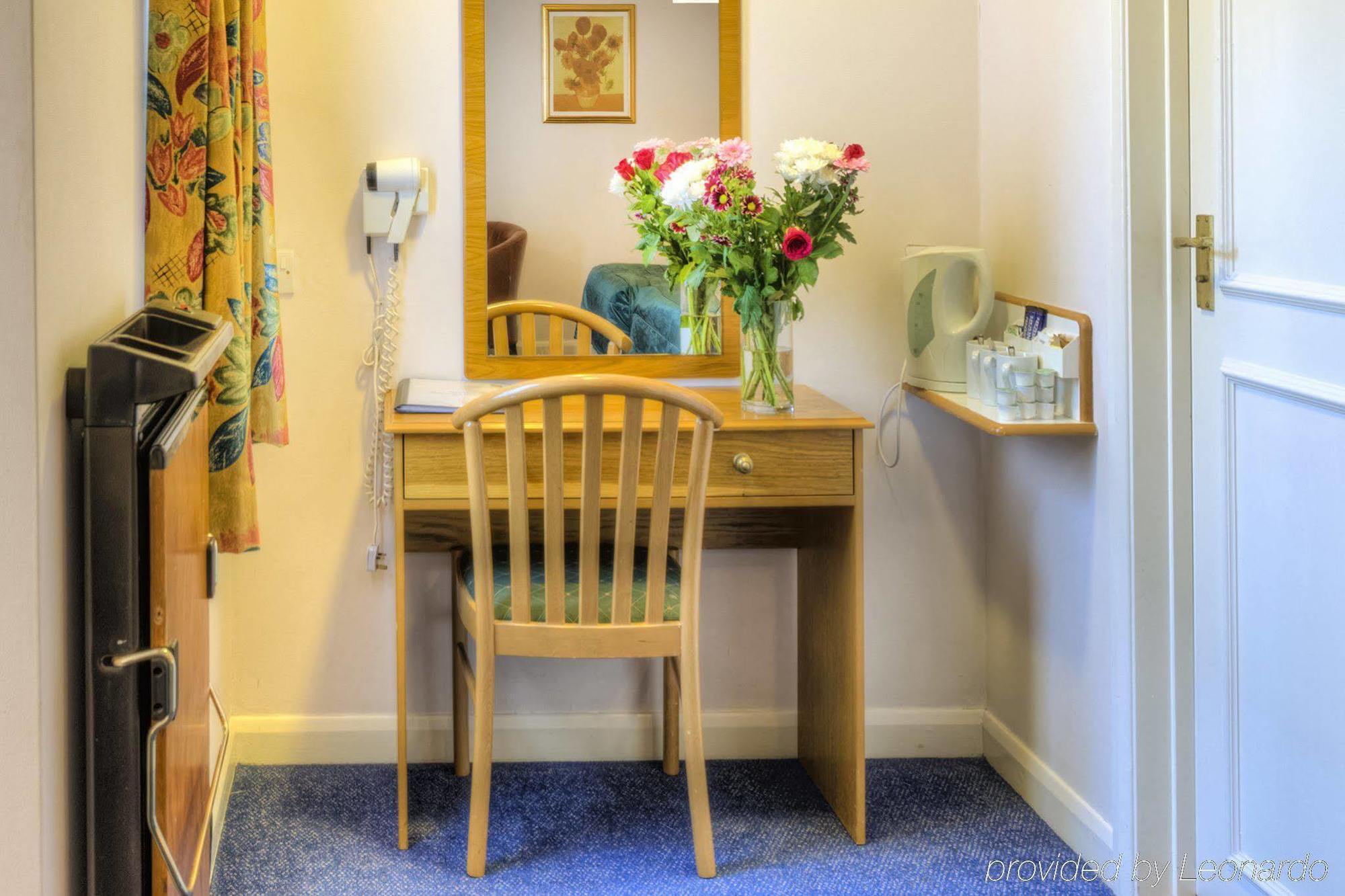 Flexistay Reading West Aparthotel - With Communal Kitchen Use Esterno foto