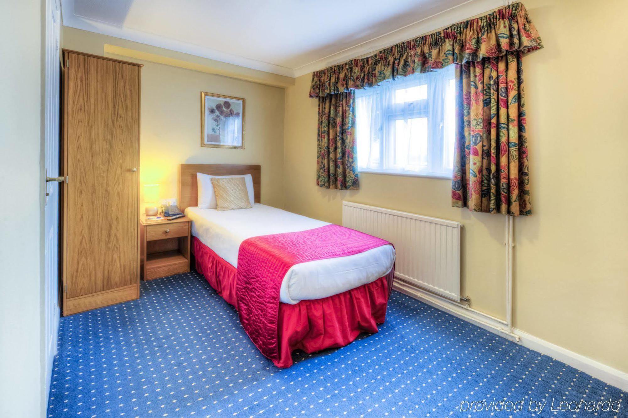 Flexistay Reading West Aparthotel - With Communal Kitchen Use Esterno foto