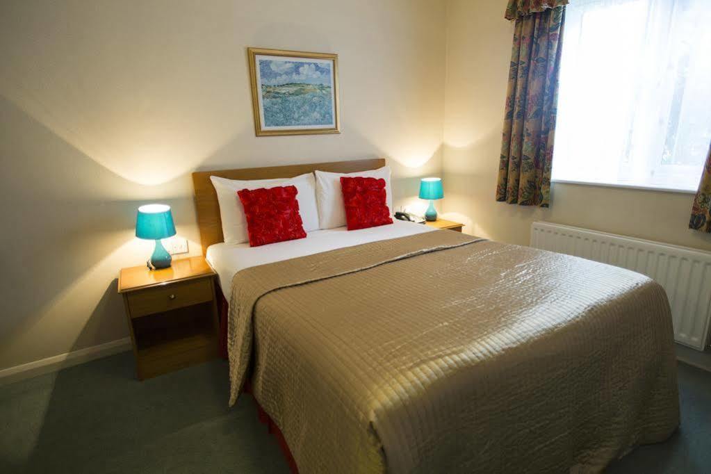 Flexistay Reading West Aparthotel - With Communal Kitchen Use Esterno foto